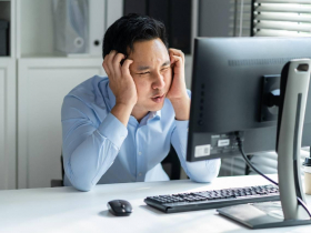 久坐4小時，大腦老4歲！多久該動一次、時間多長才有效？醫揭「最強護腦處方箋」：逆轉衰退還能穩血糖